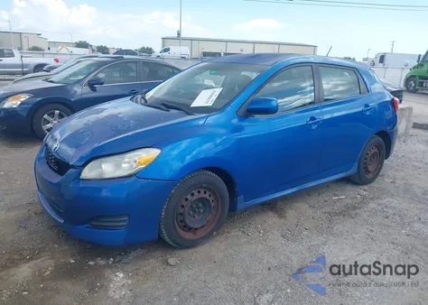 2009 Toyota Matrix z USA, uszkodzony, nr VIN 2T1KU40E99C003143